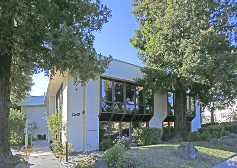 Primary Photo Of 2542 S Bascom Ave, Campbell Office For Lease