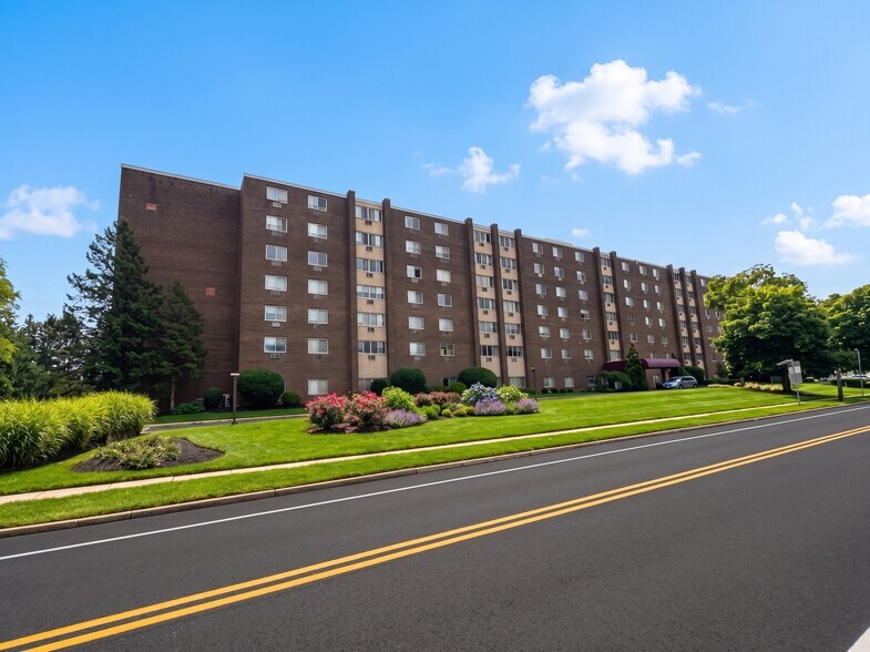 Primary Photo Of 860 Lower Ferry Rd, Ewing Office For Sale