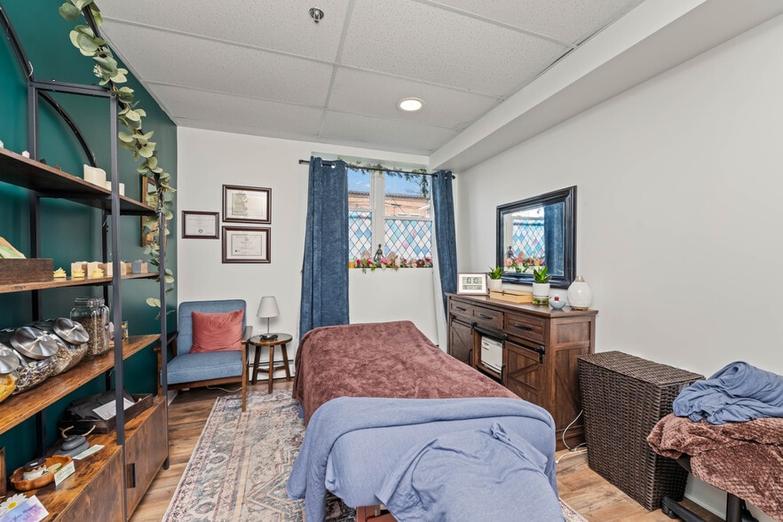 More Photos Of 250 Gorham St, Canandaigua Office For Sale