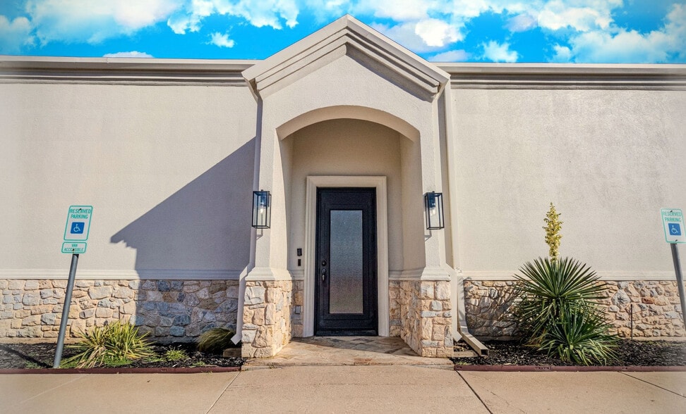 More Photos Of 5857 Park Vista Cir, Keller Office Residential For Sale