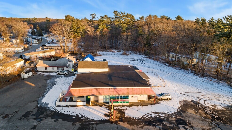 More Photos Of 188 Lafayette Rd, Salisbury Restaurant For Sale