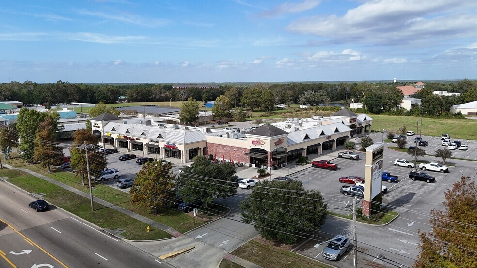 More Photos Of 921 Cedar Lake Rd, Biloxi General Retail For Sale