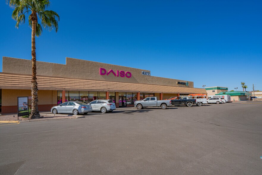 More Photos Of 4315-4357 W Bell Rd, Glendale Unknown For Lease