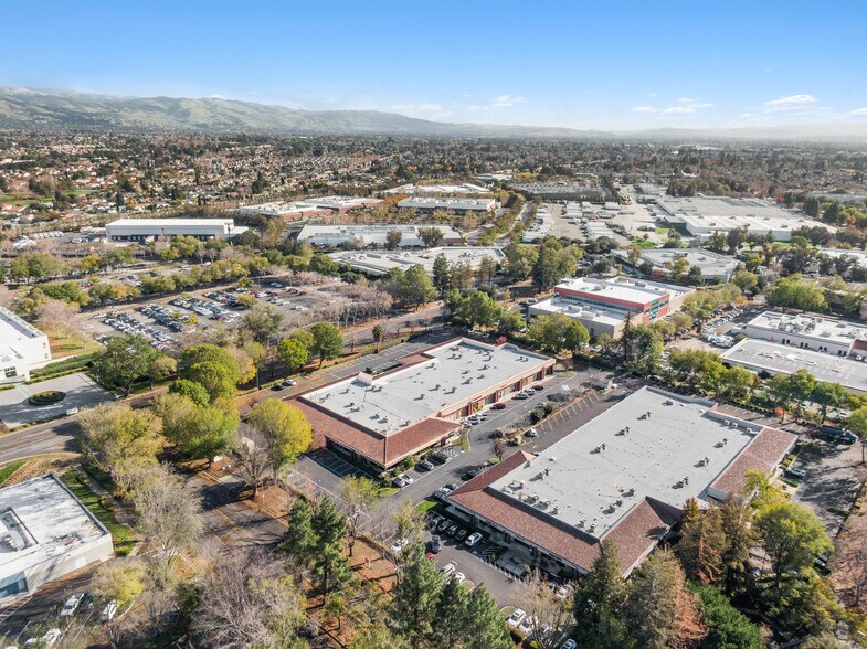 More Photos Of 2092 Concourse Dr, San Jose General Retail For Lease