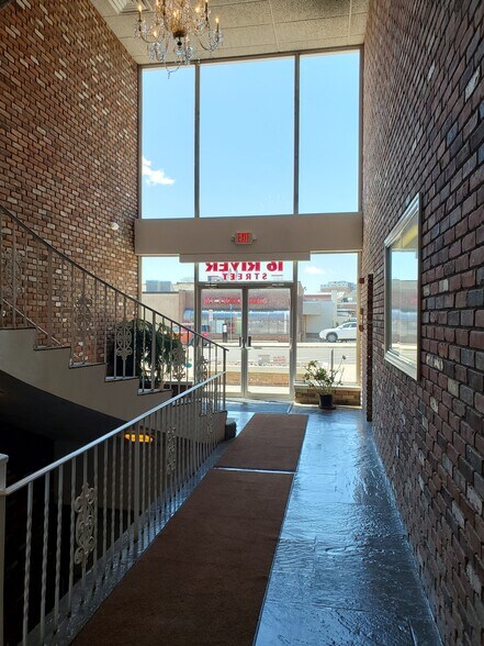 More Photos Of 16 River St, Norwalk Medical For Lease