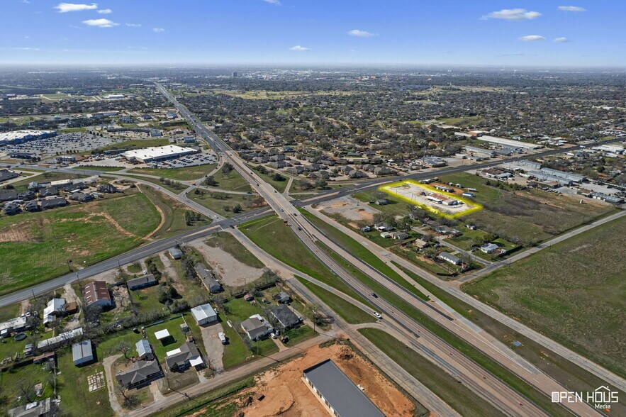More Photos Of 5029 Old Jacksboro Hwy, Wichita Falls Specialty For Lease