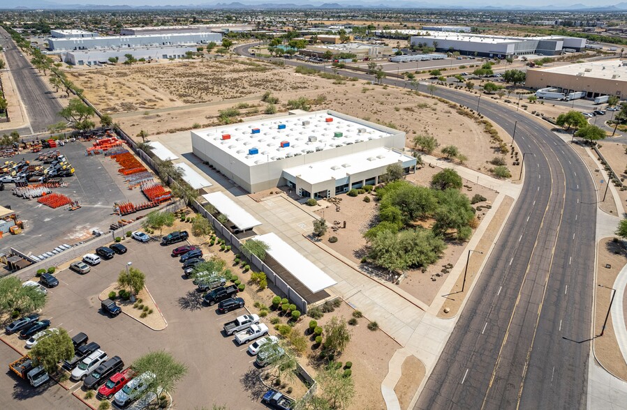 Primary Photo Of 7400 N Glen Harbor Blvd, Glendale Warehouse For Sale