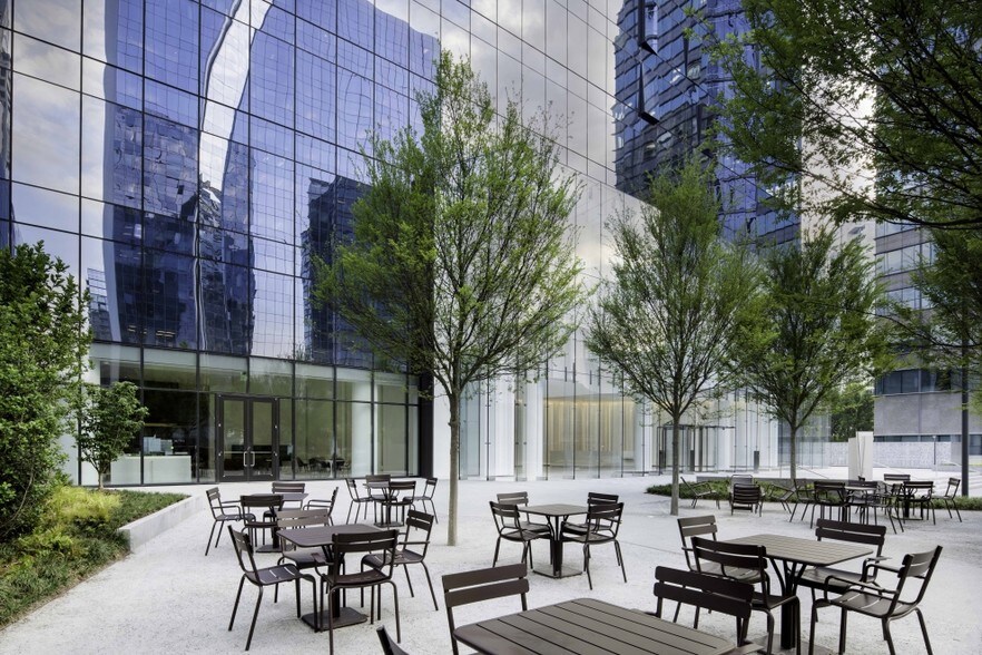 More Photos Of 3550 Lenox Rd NE, Atlanta Office For Lease