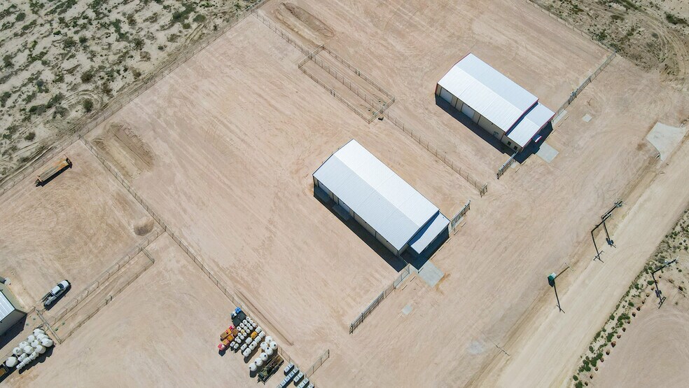 Primary Photo Of 2269 Ocotillo Dr, Pecos Industrial For Lease