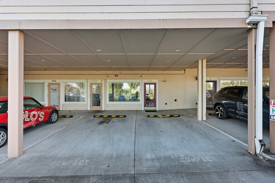 More Photos Of 263 E Historic Columbia River Hwy, Troutdale Storefront For Lease