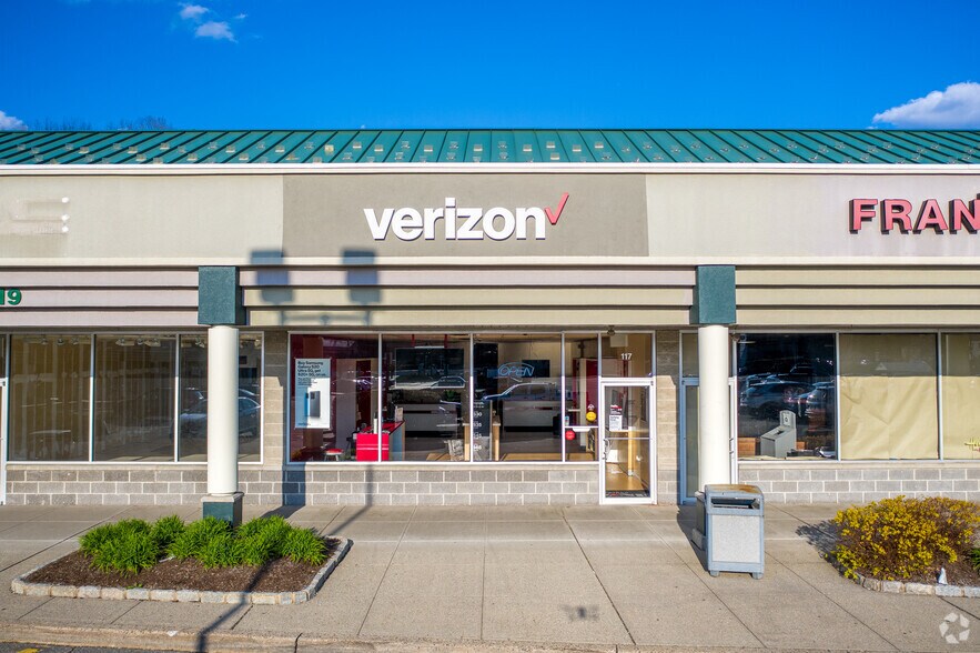 More Photos Of 115-117 Franklin Tpke, Mahwah Unknown For Lease