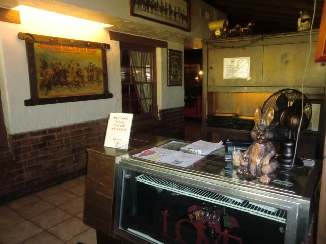 More Photos Of 305 E American Ave, Oracle Bar For Sale