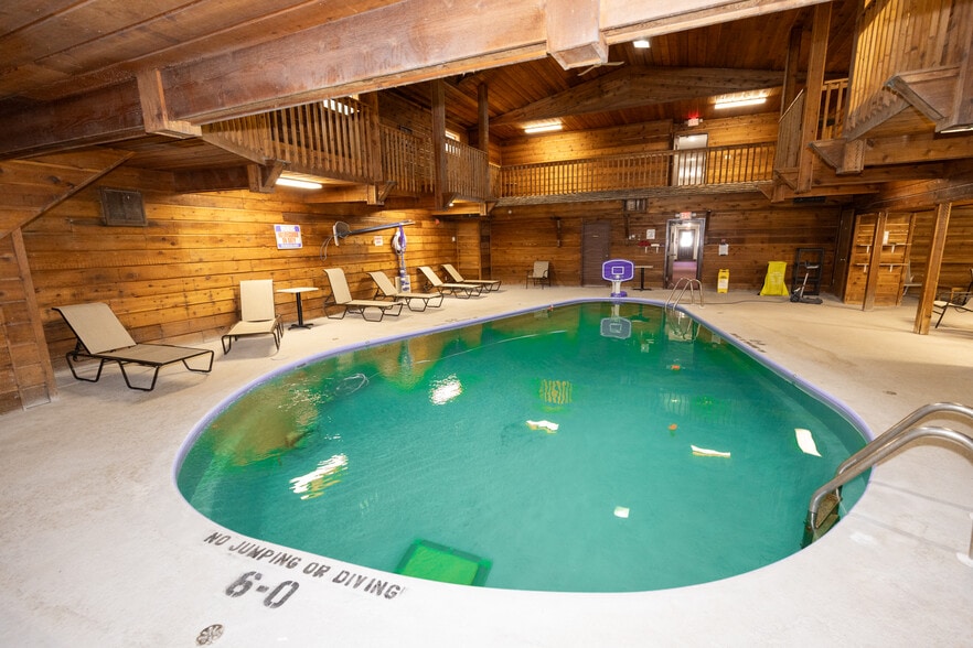 More Photos Of 9966 N State Road 27, Hayward Hotel For Sale