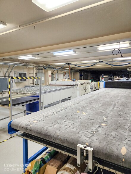 More Photos Of 63255 Jamison St, Bend Warehouse For Lease