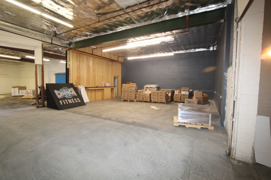 More Photos Of 7 Henry St, Worcester Warehouse For Sale