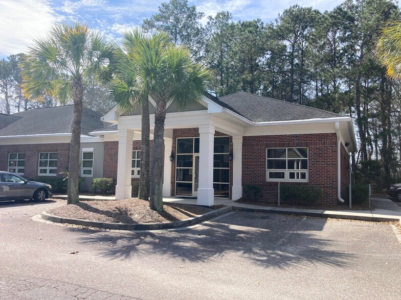 Primary Photo Of 3040 N Highway 17, Mount Pleasant Medical For Lease