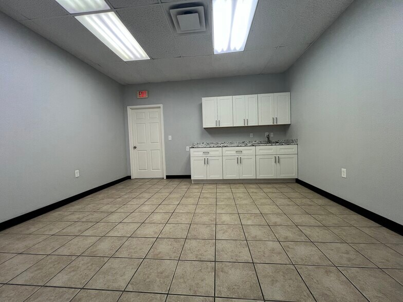 More Photos Of 2341 N Masch Branch Rd, Denton Warehouse For Lease