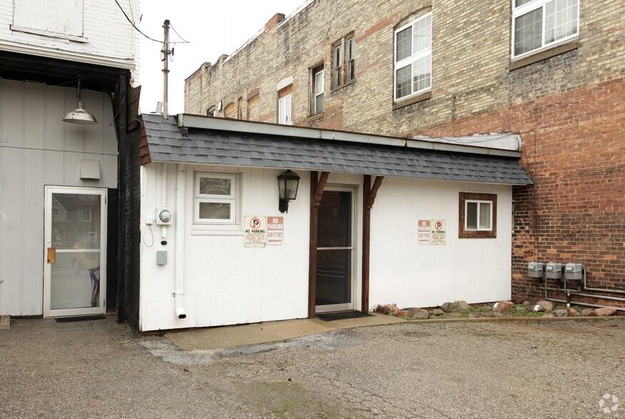 More Photos Of 129 S Cochran Ave, Charlotte Storefront For Sale