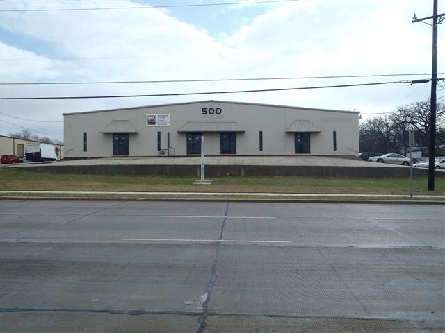 More Photos Of 500 S Belt Line Rd, Irving Warehouse For Lease
