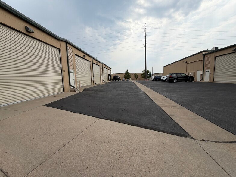 More Photos Of 9335 Commerce Center St, Highlands Ranch Warehouse For Sale