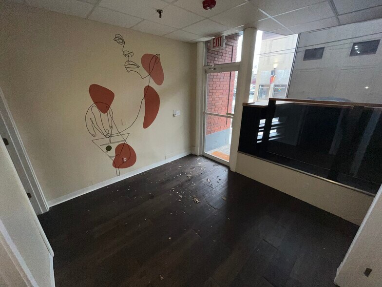 More Photos Of 62 Washington St, Middletown Office For Lease