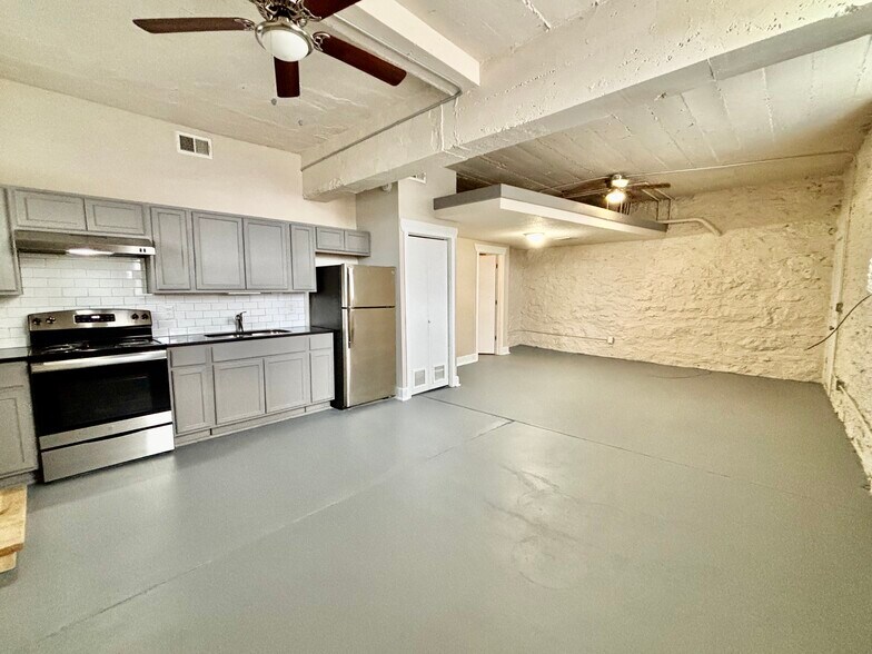 More Photos Of 1614-1620 E Linwood Blvd, Kansas City Apartments For Sale