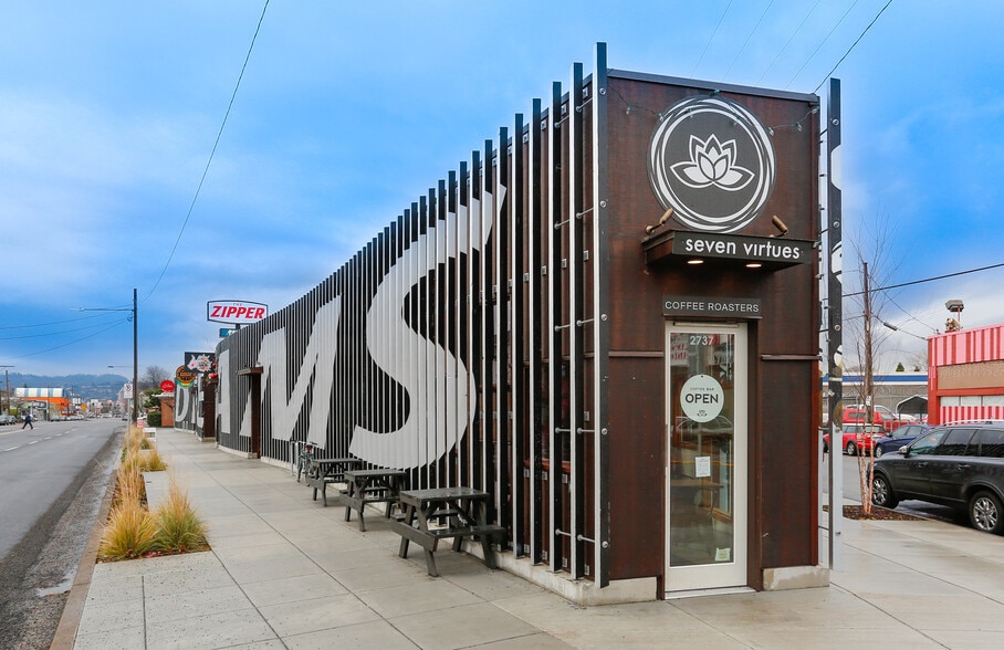 Primary Photo Of 2709-2719 NE Sandy Blvd, Portland Storefront For Lease