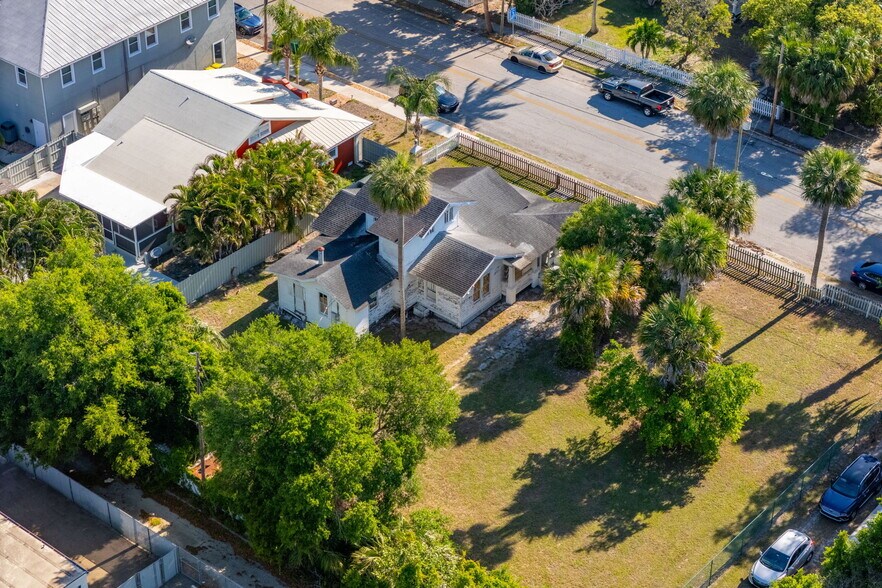 More Photos Of 2106 Vernon Pl, Melbourne Flex For Sale