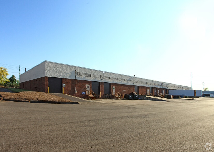 More Photos Of 21550-2160 Alexander Rd, Oakwood Village Warehouse For Lease
