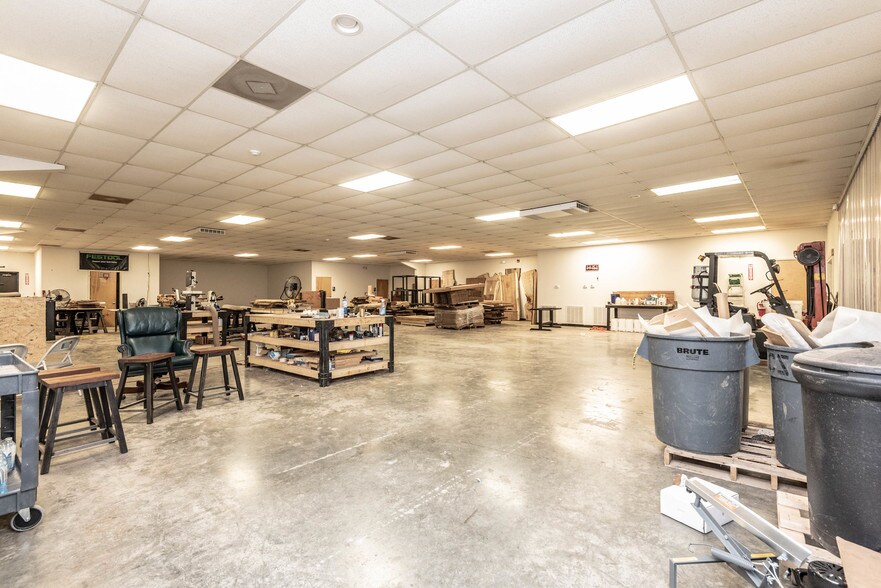 More Photos Of 1803 Claude Rd, Conover Religious Facility For Lease