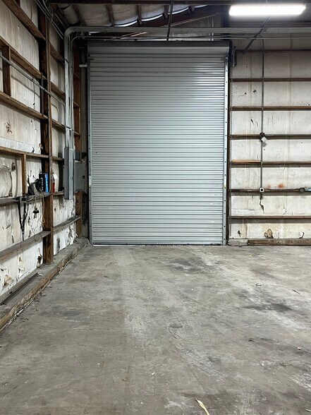 More Photos Of 1401 S French Ave, Sanford Warehouse For Lease