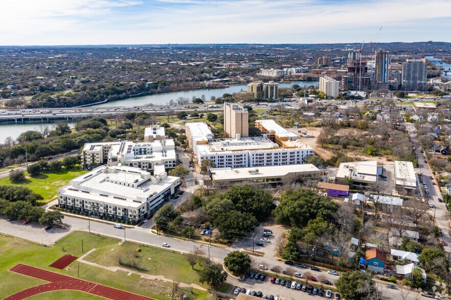 More Photos Of 31 Navasota St, Austin Office For Lease