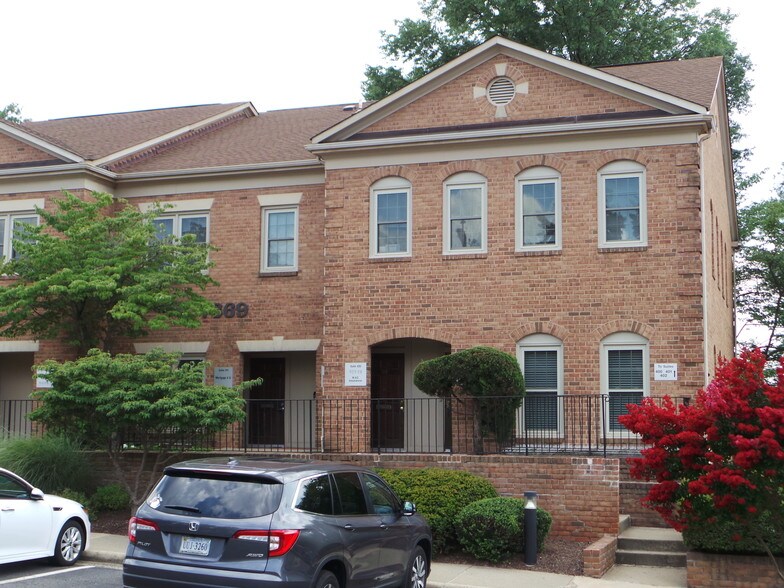 More Photos Of 7369 McWhorter Pl, Annandale Office For Sale