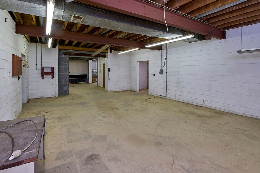 More Photos Of 6328 Elk River Rd, Clendenin Auto Repair For Sale