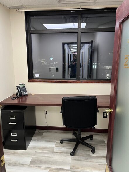 More Photos Of 13810-13854 Lakeside Cir, Sterling Heights Storefront Retail Office For Lease