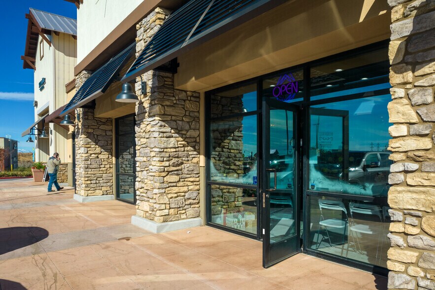 More Photos Of Cherry Valley Blvd @ Desert Lawn Dr, Calimesa Unknown For Lease
