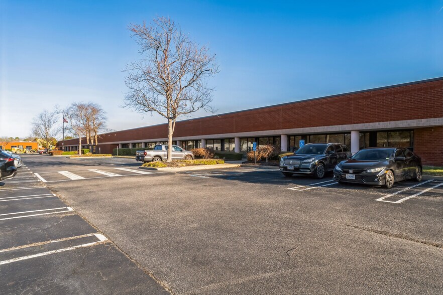 More Photos Of 2510 Walmer Ave, Norfolk Office For Sale