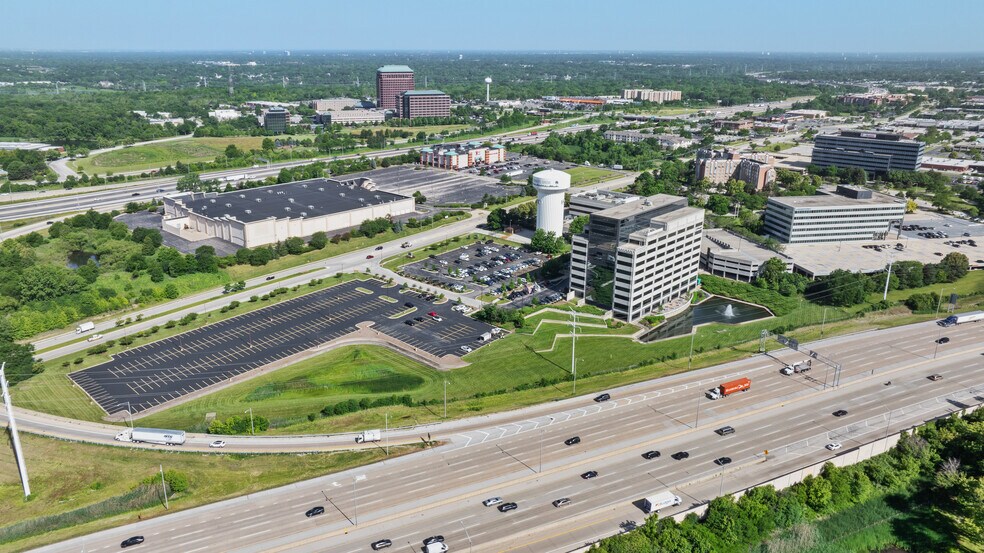 More Photos Of 3333 Finley Rd, Downers Grove Office For Lease