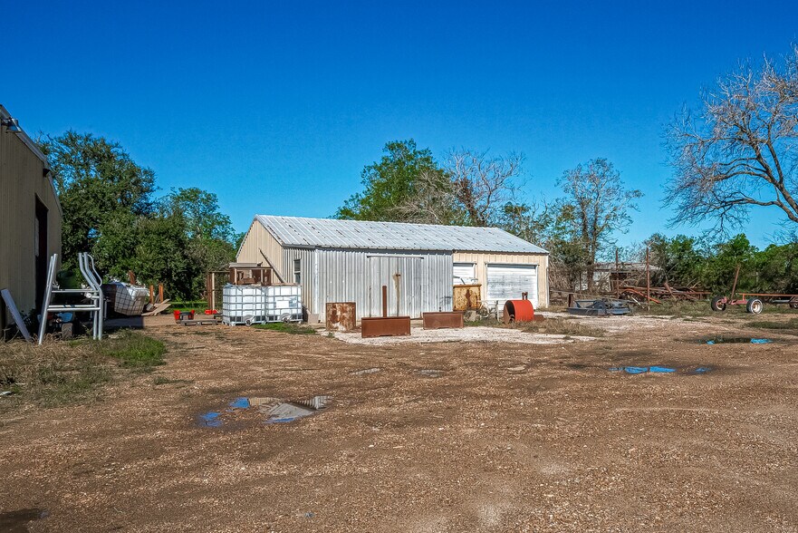 More Photos Of 8231 Main St, Needville Auto Salvage Facility For Sale