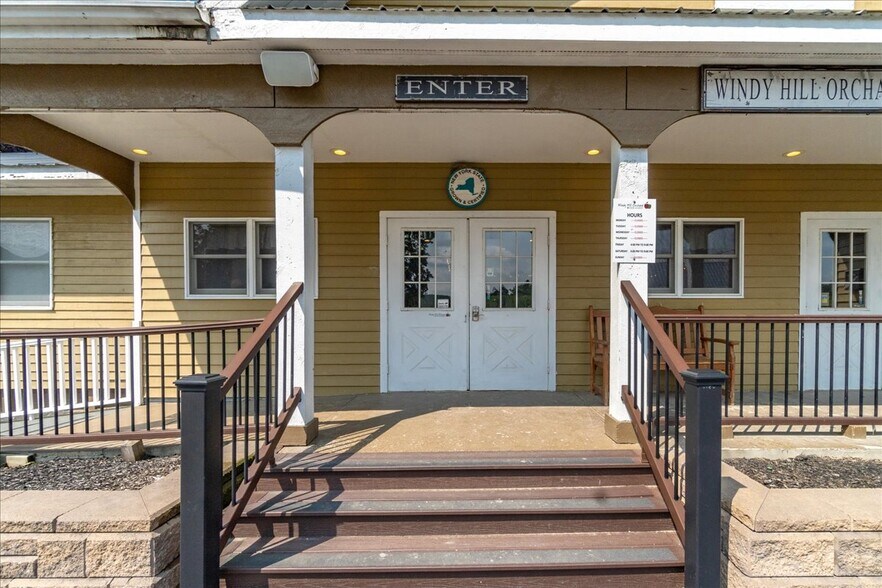 More Photos Of 1297 Brookview Station Rd, Castleton On Hudson Winery Vineyard For Sale