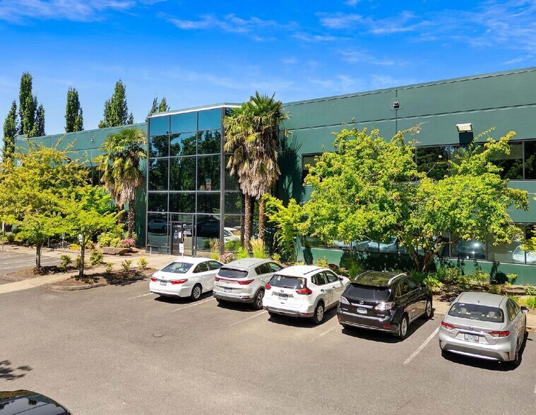 More Photos Of 16427 NE Airport Way, Portland Warehouse For Lease