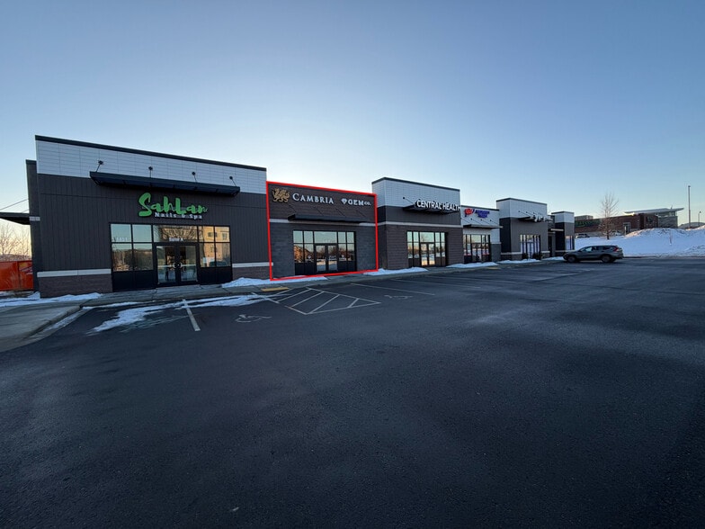 Primary Photo Of 1451 Bluestem Blvd, Altoona General Retail For Lease