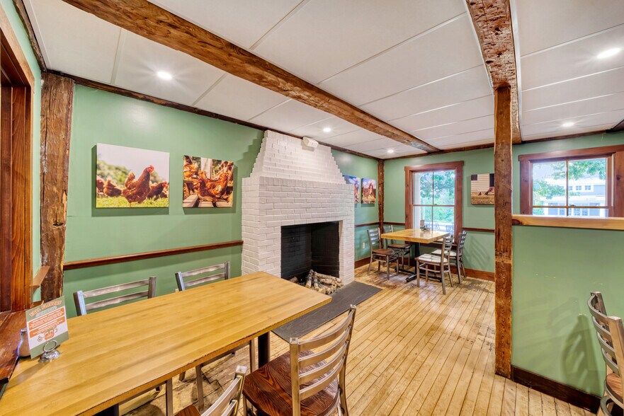 More Photos Of 207-209 Main St, New London Freestanding For Sale