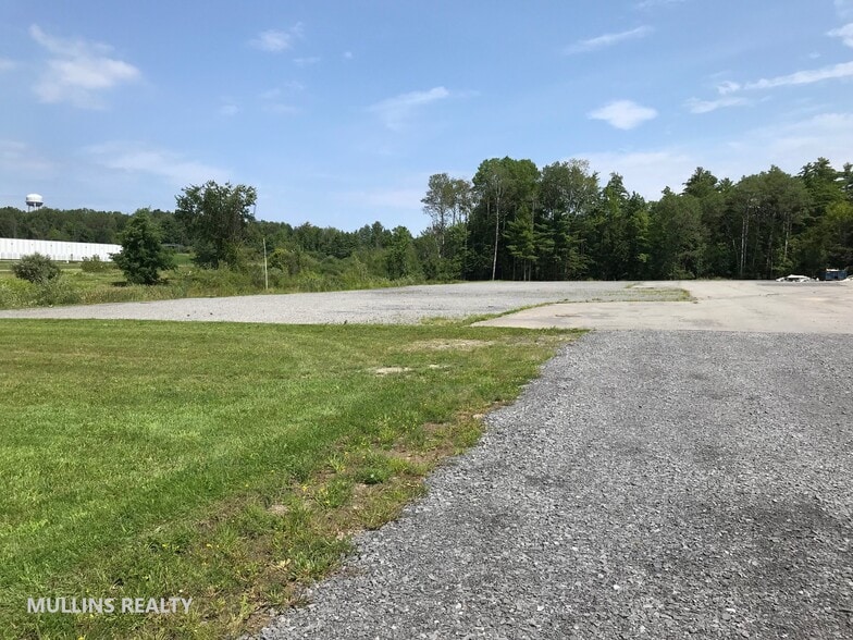 More Photos Of Tryon Technology Park, Johnstown Distribution For Lease