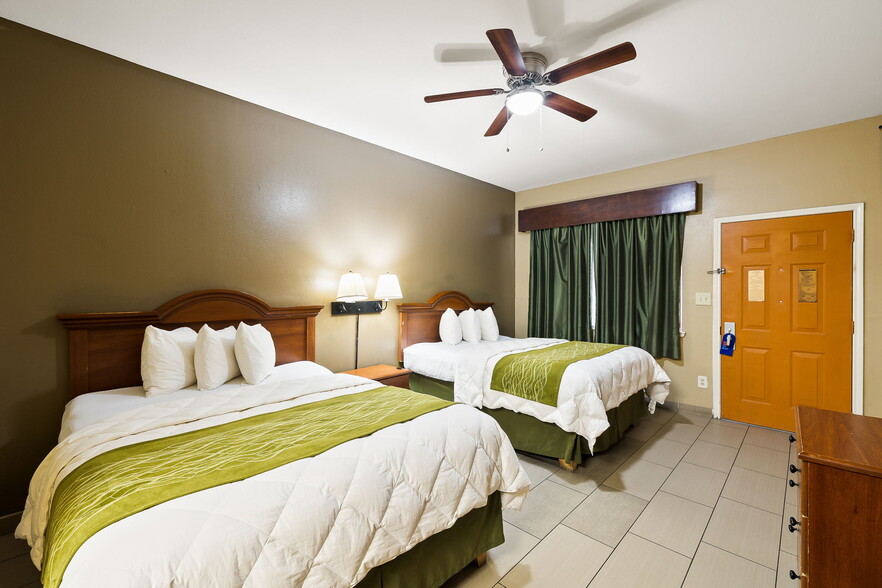 More Photos Of 1010 W Houston Ave, McAllen Hotel For Sale