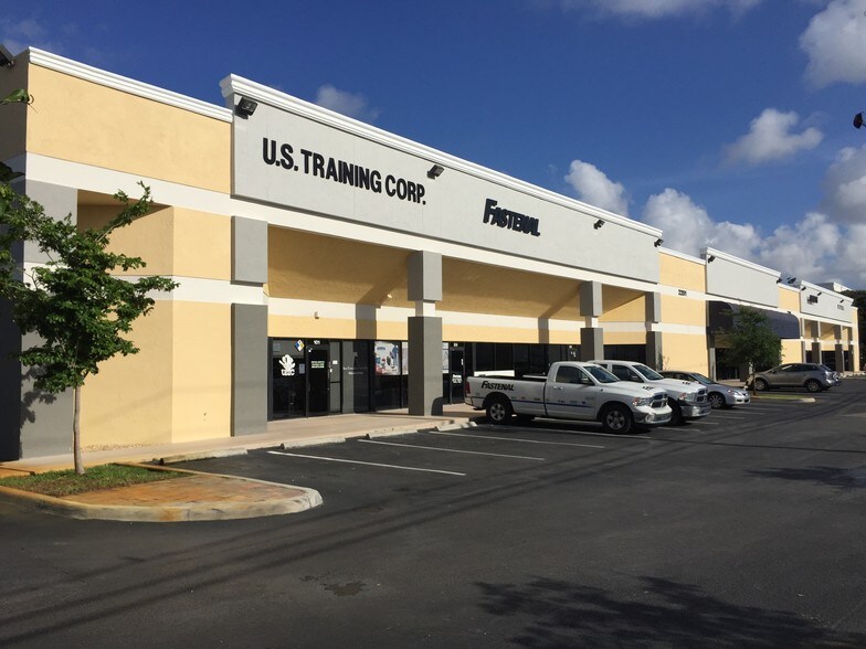 More Photos Of 2201 N Andrews Ave, Pompano Beach Showroom For Lease