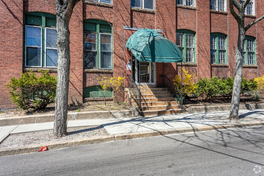 More Photos Of 125-135 Clay St, Central Falls Manufacturing For Sale