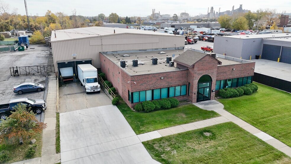 More Photos Of 10001 Mercier St, Dearborn Warehouse For Lease