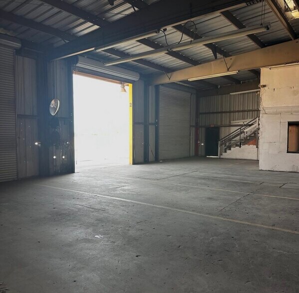 More Photos Of 5006 E Calle San Raphael, Palm Springs Service For Lease