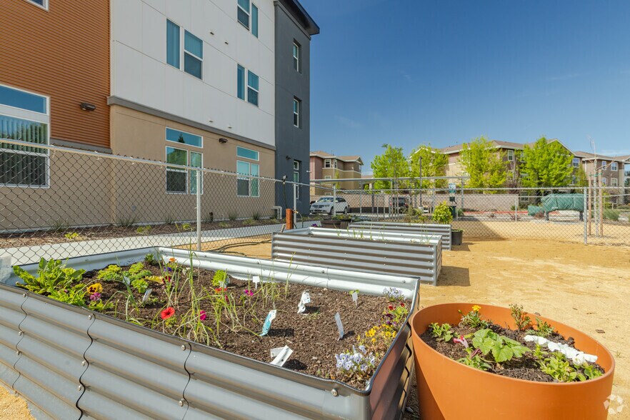 More Photos Of 1990 Belgium Ave, Chico Multifamily For Sale